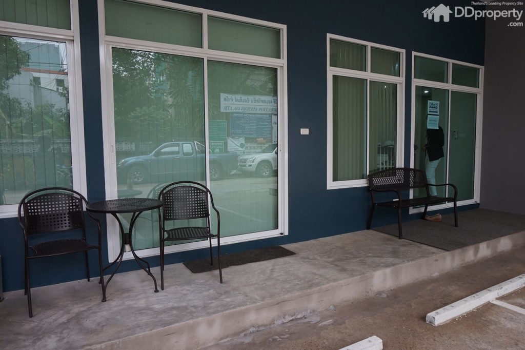 Kes Ratchada Logo25-018