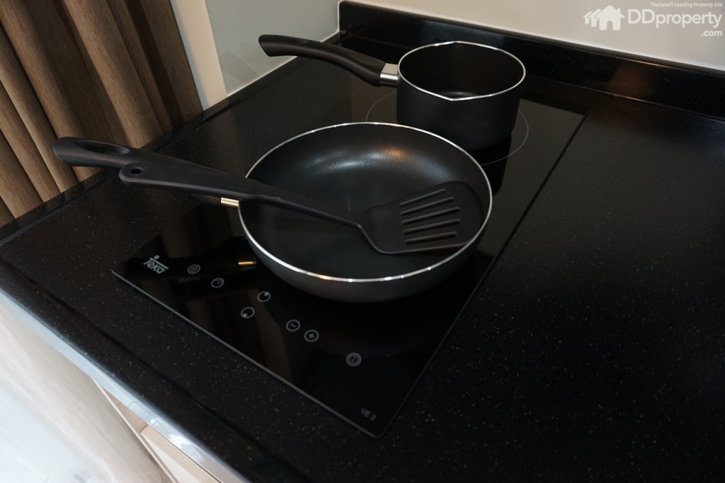 Kes Ratchada Logo32-025