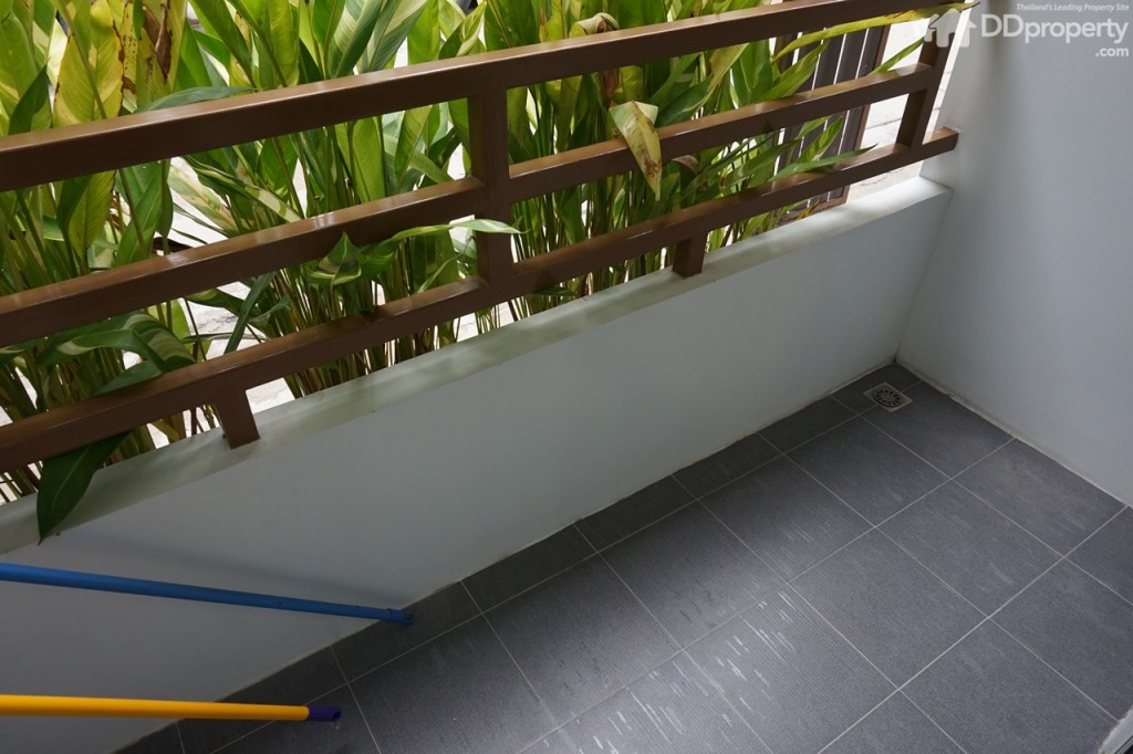 Kes Ratchada Logo44-036