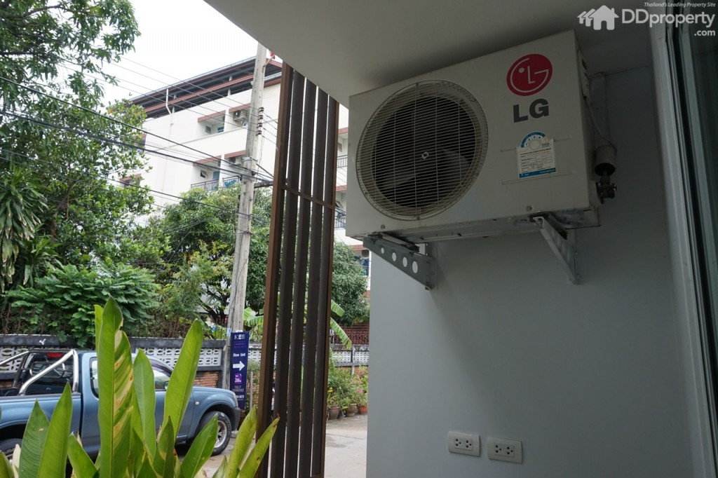 Kes Ratchada Logo45-037