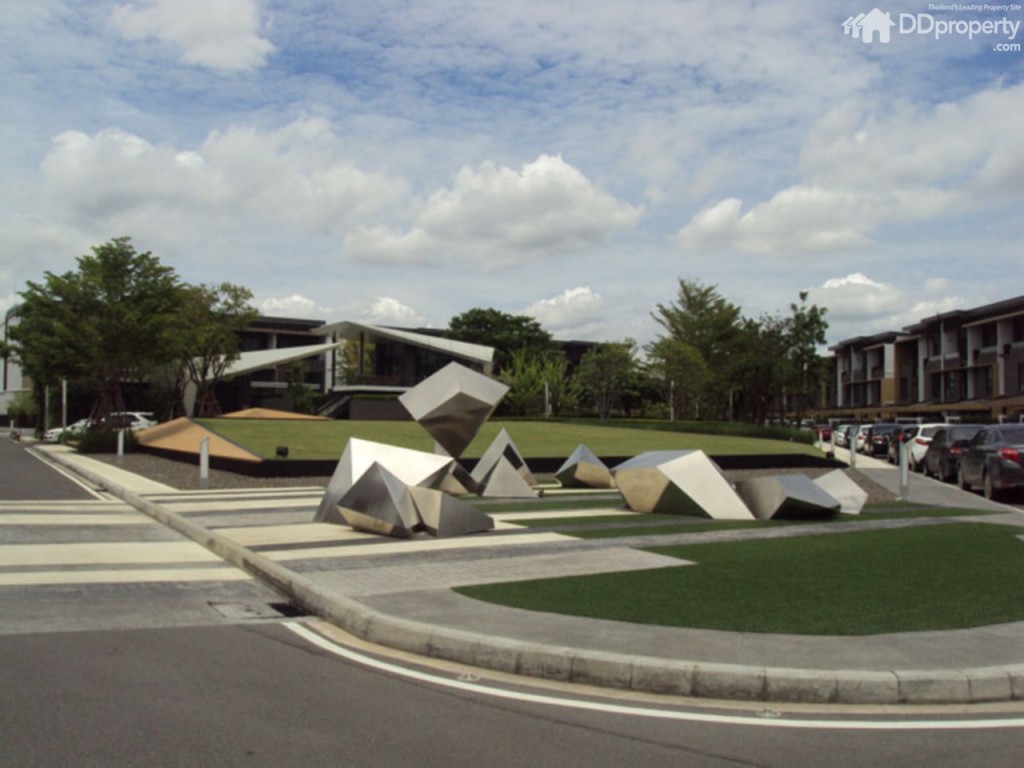 ภาพรวมคลับเฮ้าส์ขนาด 2 ไร่