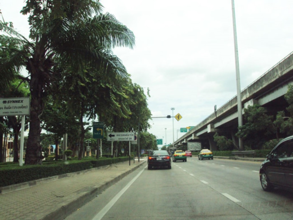 ถนนเอกมัย-รามอินทรา