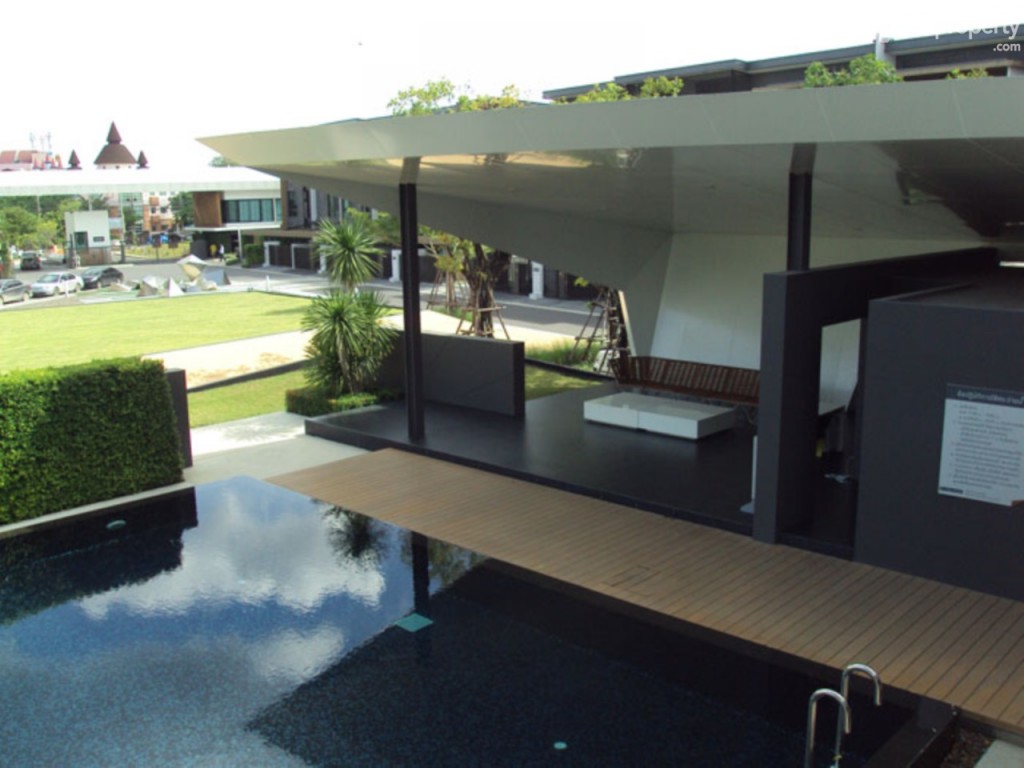 Landmark Ekamai Ramindrap40