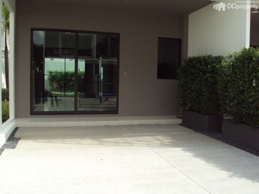 Landmark Ekamai Ramindrap46