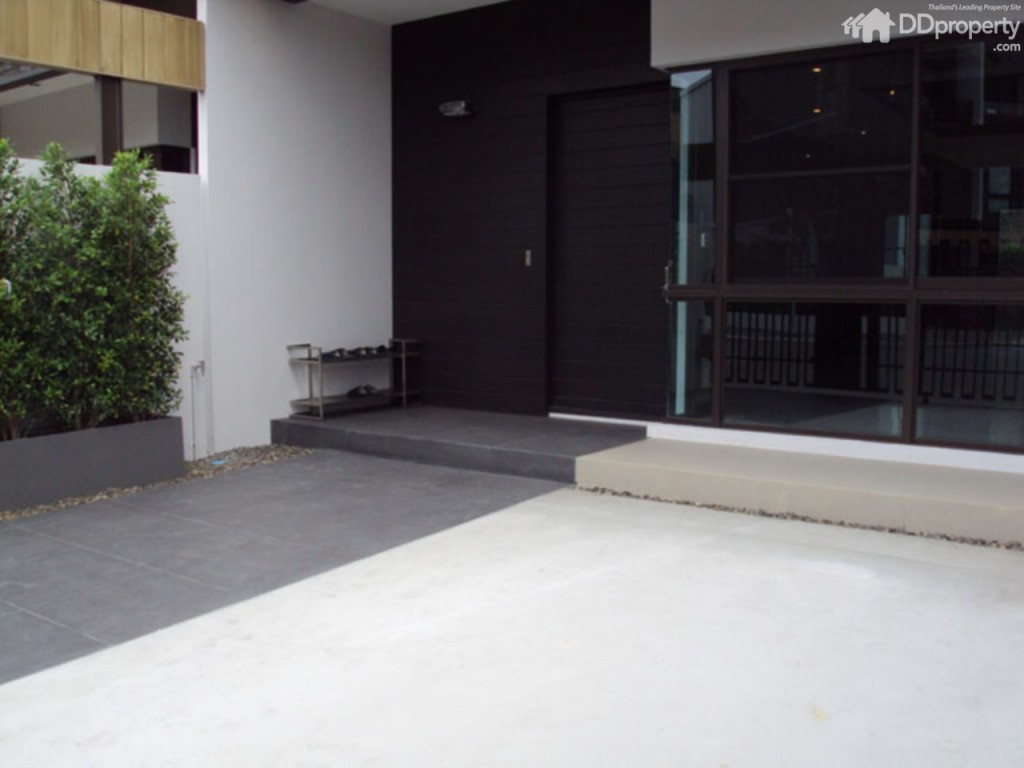 Landmark Ekamai Ramindrap67