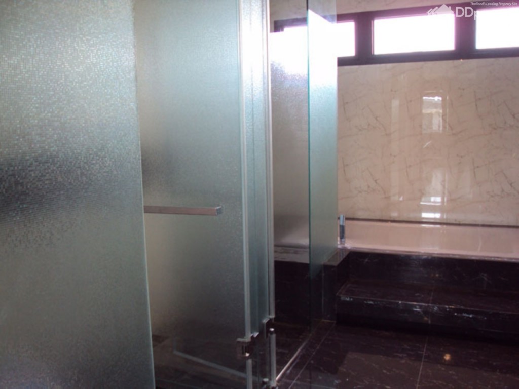 Landmark Ekamai Ramindrap83