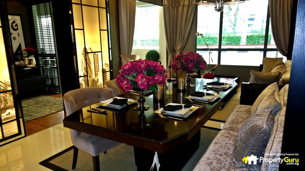 Vue 8 4-bedroom dining area