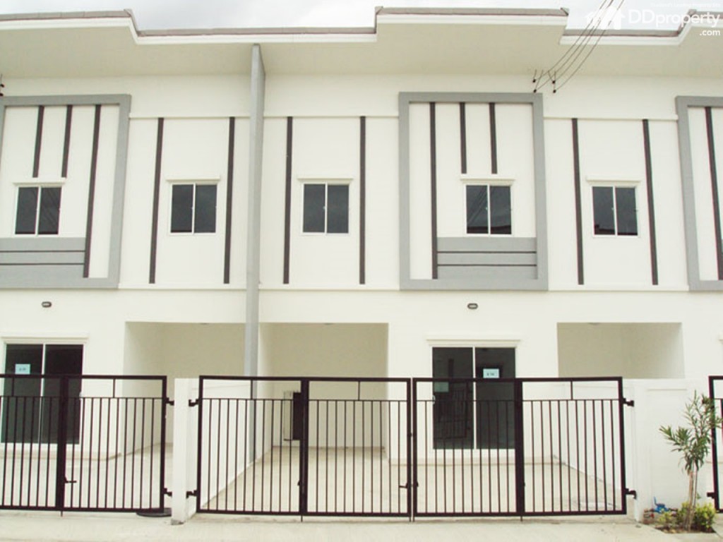 Lio Nov Wongwaen-Pinklaop34-025