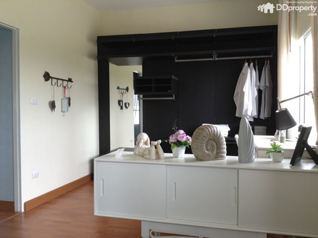 Lio Nov Wongwaen-Pinklaop90-082