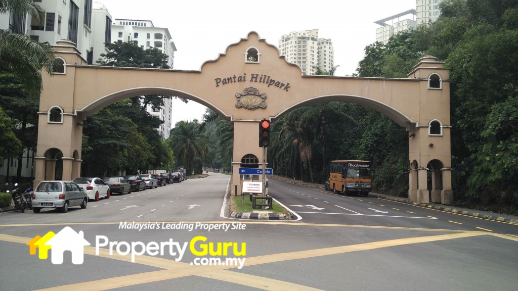 Pantai Hill Park Entrance