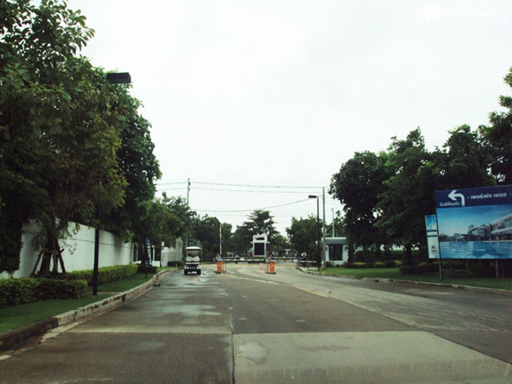 Perfect Park Ratchapruk Analysis p20-019