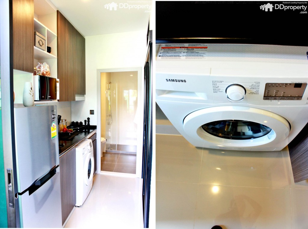 พื้นห้องครัวเป็นกระเบื้องแผ่นใหญ่ พื้นที่ทางเดินบริเวณห้องครัวประมาณ 1 เมตร