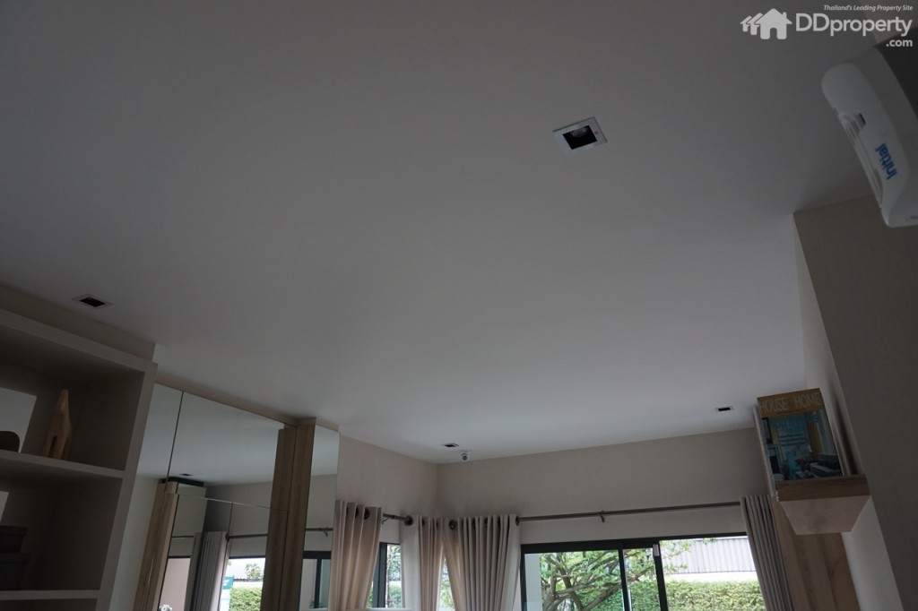 Thana Habitat NovaThana Habitat 105-042