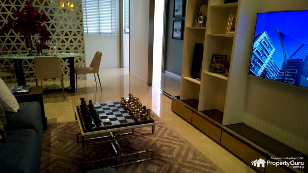 Living and dining area for main unit