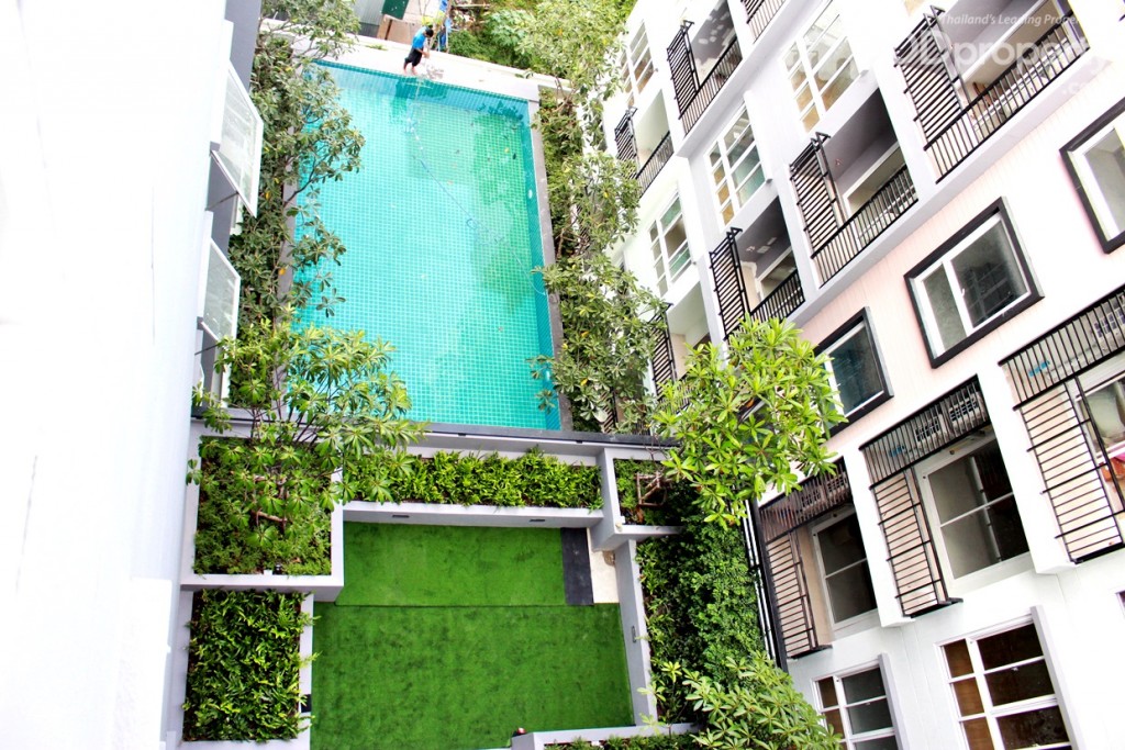 พื้นที่ส่วนกลางจากมุมสูง