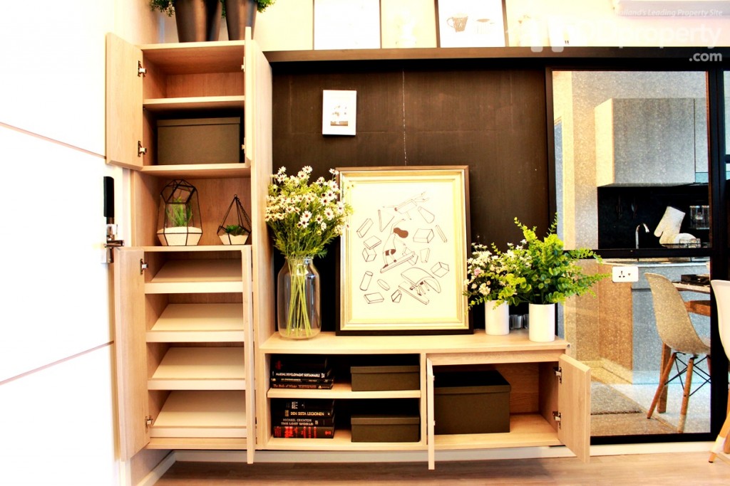 พร้อมที่พื้นที่เก็บของ ที่ถูกออกแบบมาให้เป็นสัดส่วน