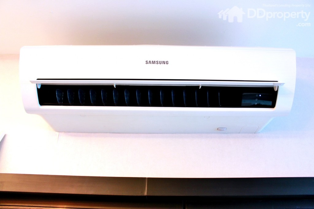 แอร์ที่มาพร้อมกับตัวห้อง