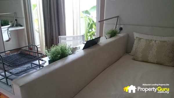 ferrenghiresidences-how a study room may look like