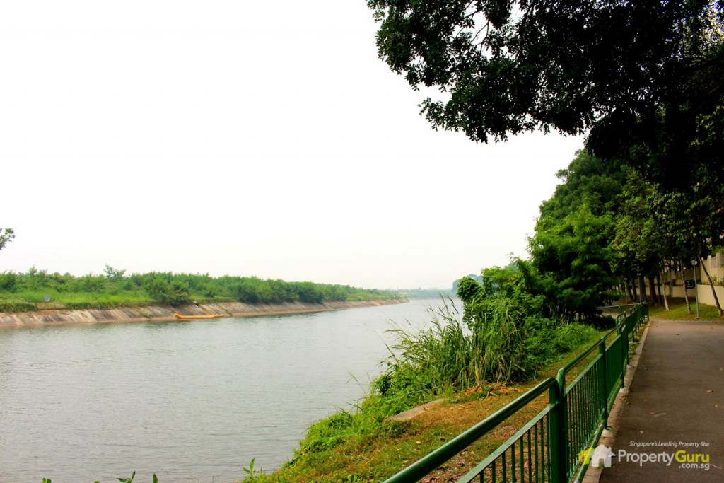 river, riverside, kingsford waterbay, facilities, nearby