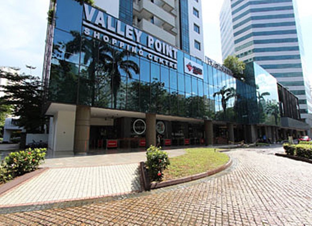 nearby malls, entertainment, f&b, location, amenities, principal garden