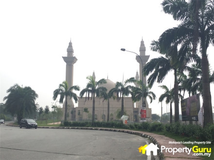 001 Radia Residences Mosque