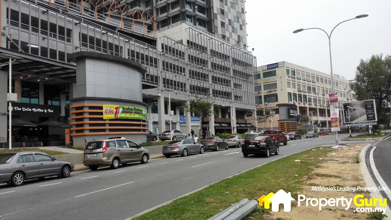 004 PJ Midtown Same Street