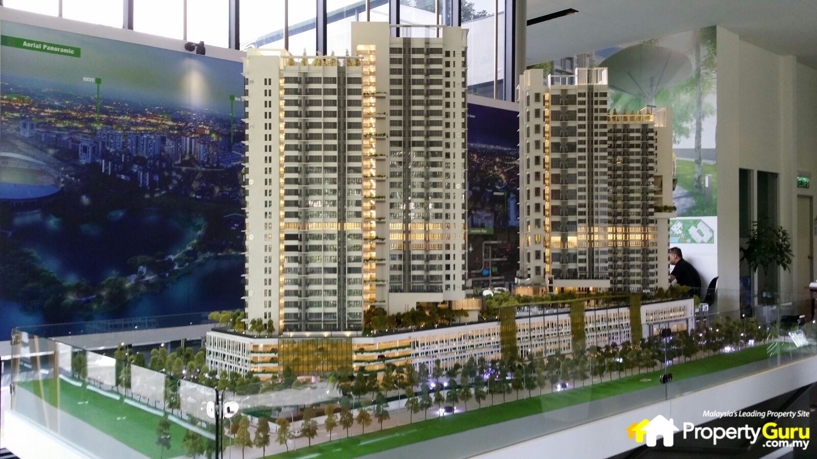 009 HighPark Suites - Model