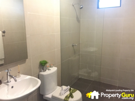 010 Ken Rimba Bathroom