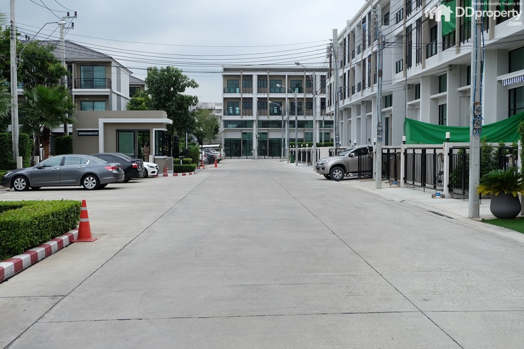 8 Workplace DDpropertyDSCF0177-022