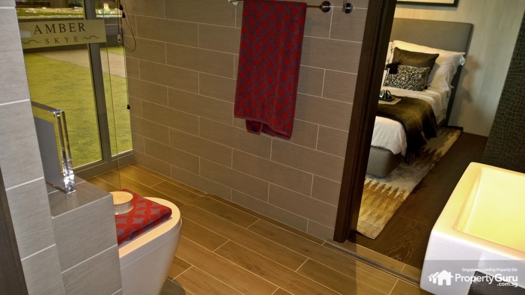 3-bedroom shared bathroom
