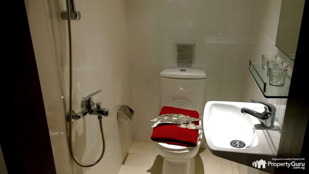 3-bedroom washing area in yard