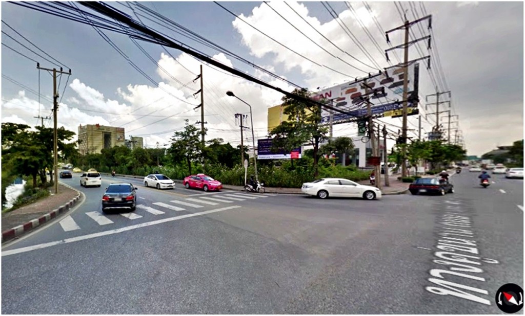 เลี้ยวซ้าย เข้าสูเส้นศรีนครินทร์