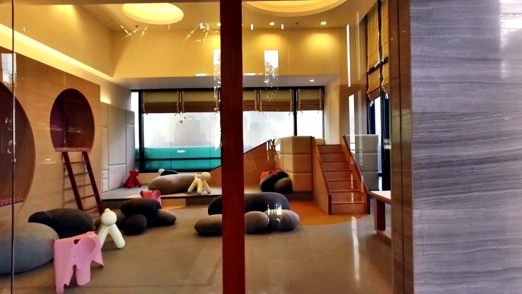 C2-VDO present Circle 2 22-20151110