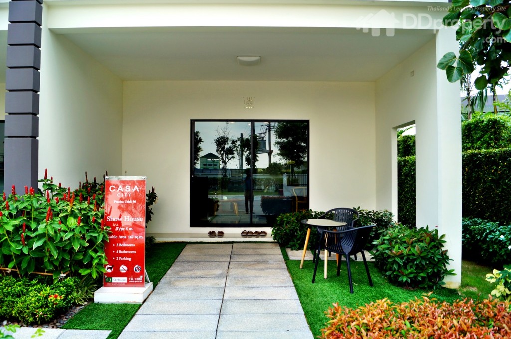 หน้ากว้าง 5 เมตร สามารถจอดรถได้ 2 คัน