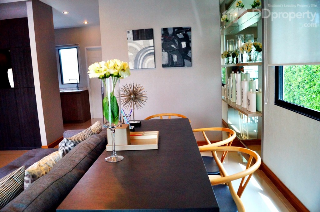 ที่นั่งรับประทานอาหาร