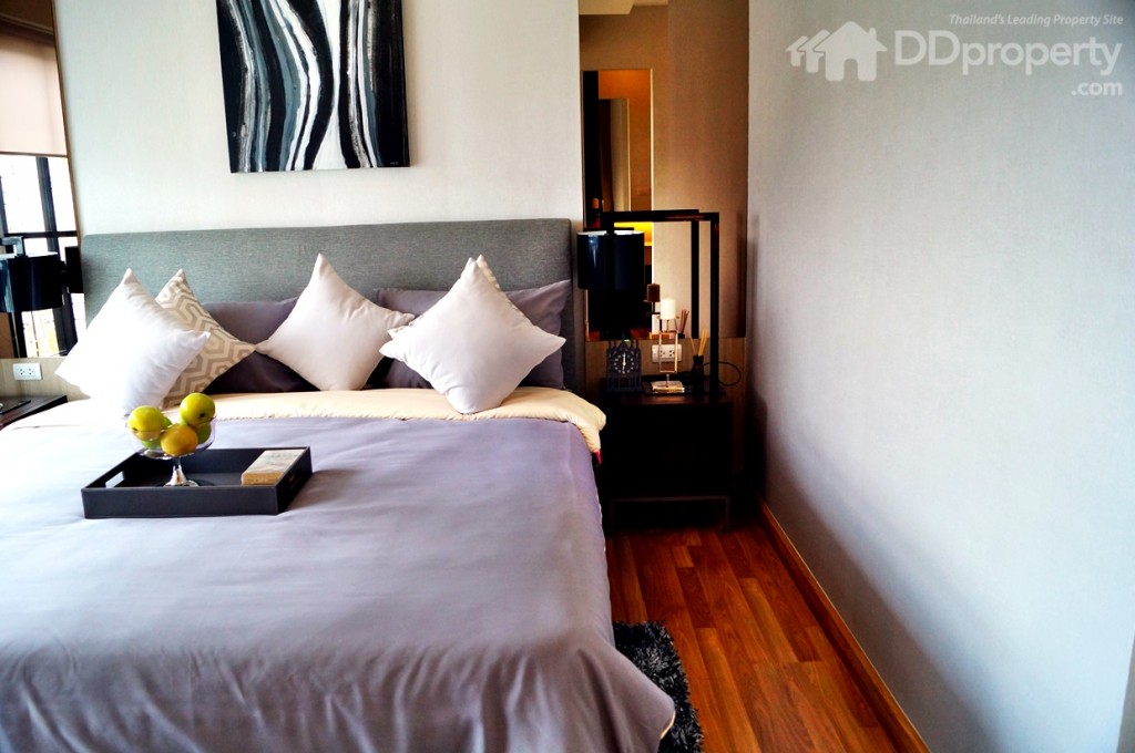 พื้นที่ว่างด้านข้างเตียง