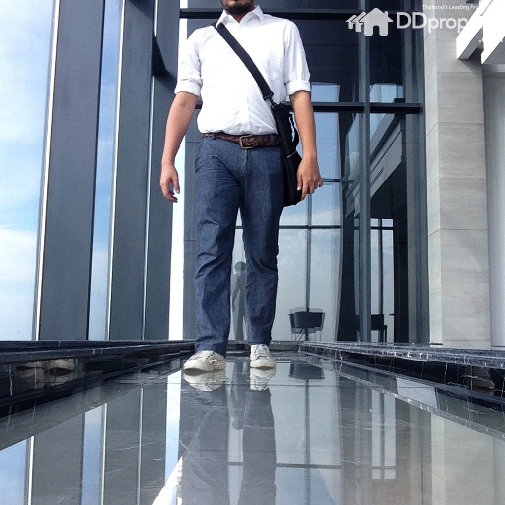 See-through glass floor