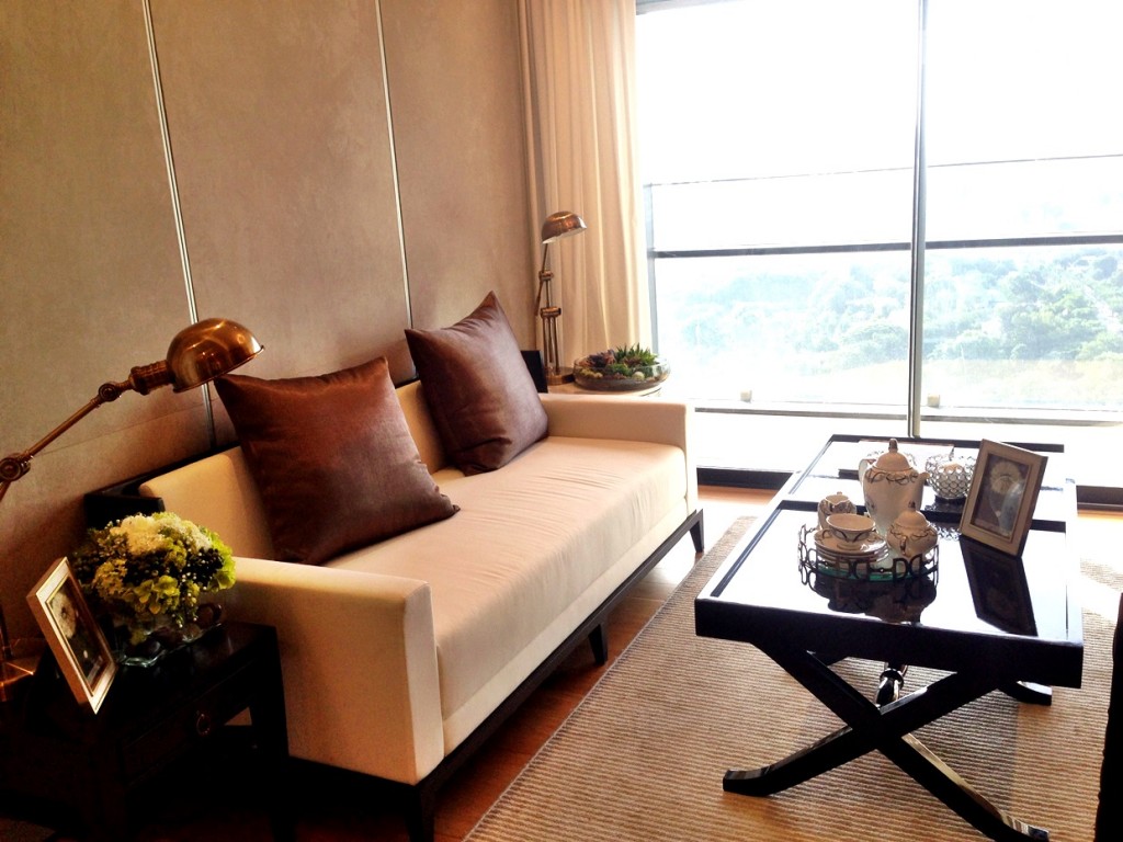 มุมมองภายในห้องนั่งเล่น