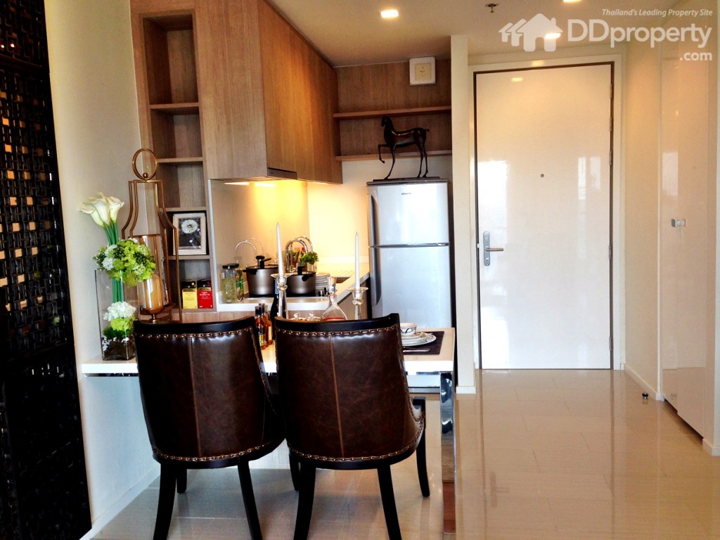 ระบบแสงสว่างภายในห้องด้วยหลอดไป LED หรือ หลอดแบบ T5