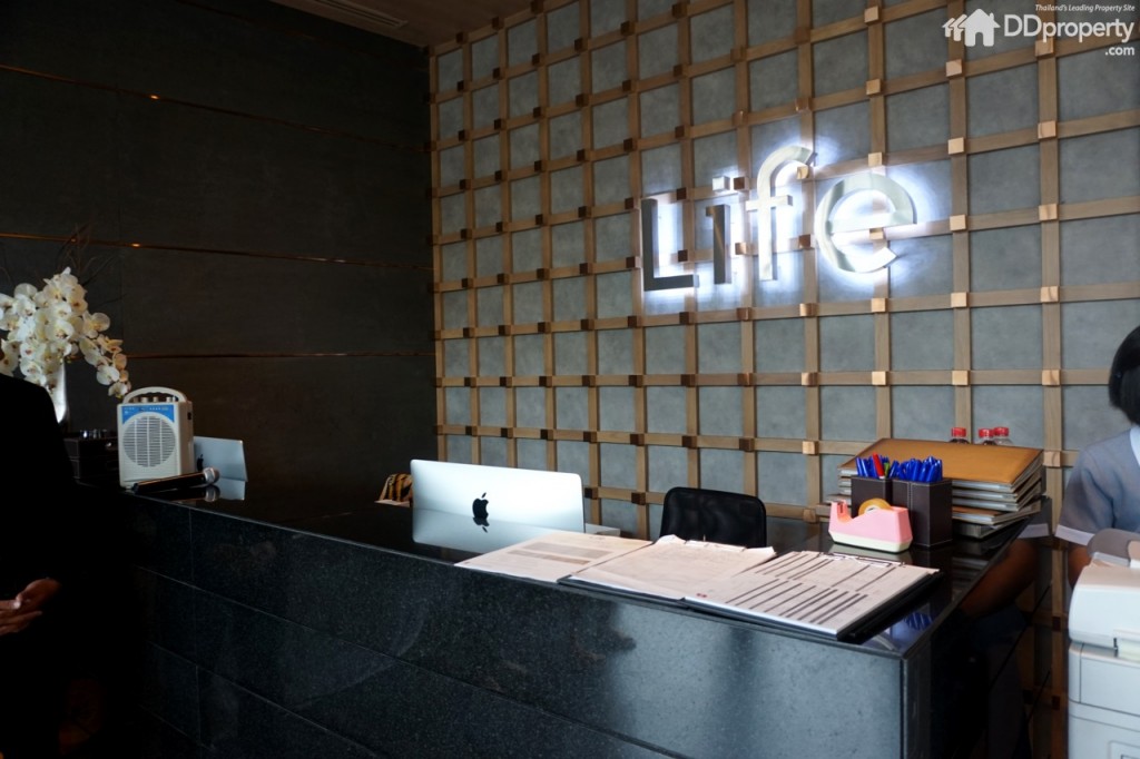 Life PinklaoDSC02377