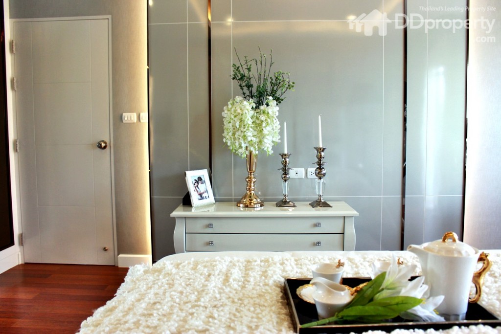 พื้นที่ปลายเตียง