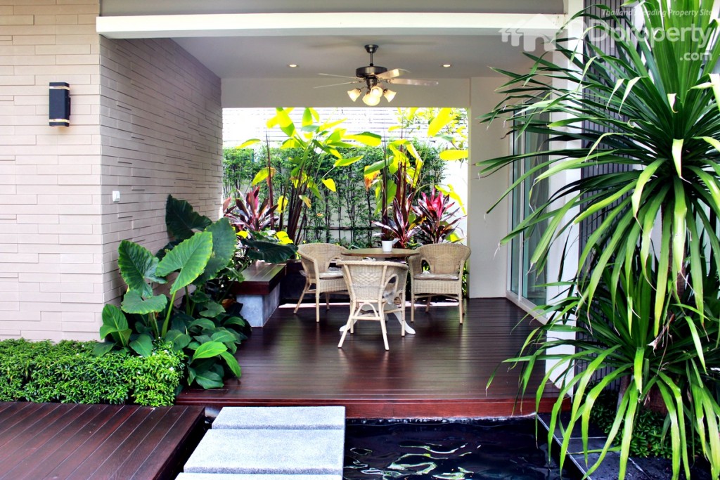 พื้นที่ Terrace ชั้นล่าง