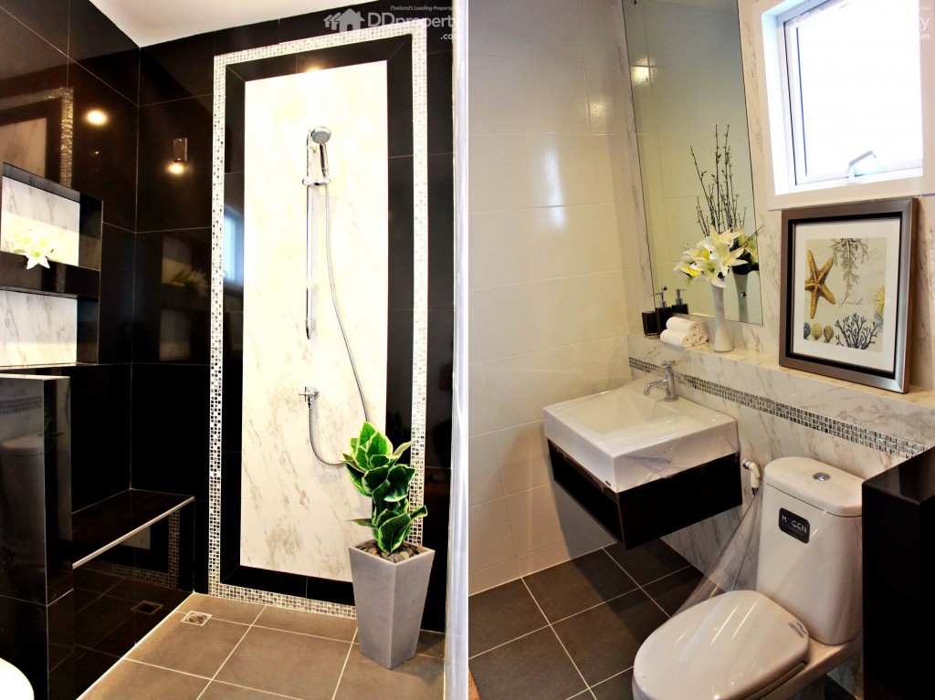 ห้องน้ำตกแต่งอย่างสวยงามบ้างที่อาดสวยกว่าห้องนอนใหญ่ด้วยซ้ำ