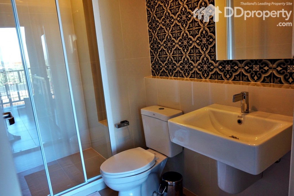 ห้องน้ำสามารถเข้าได้ทางห้องครัว