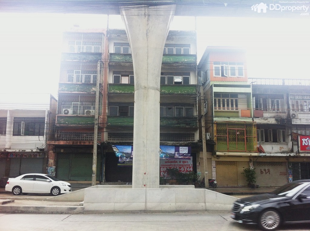 The Stage Taopoon16-004