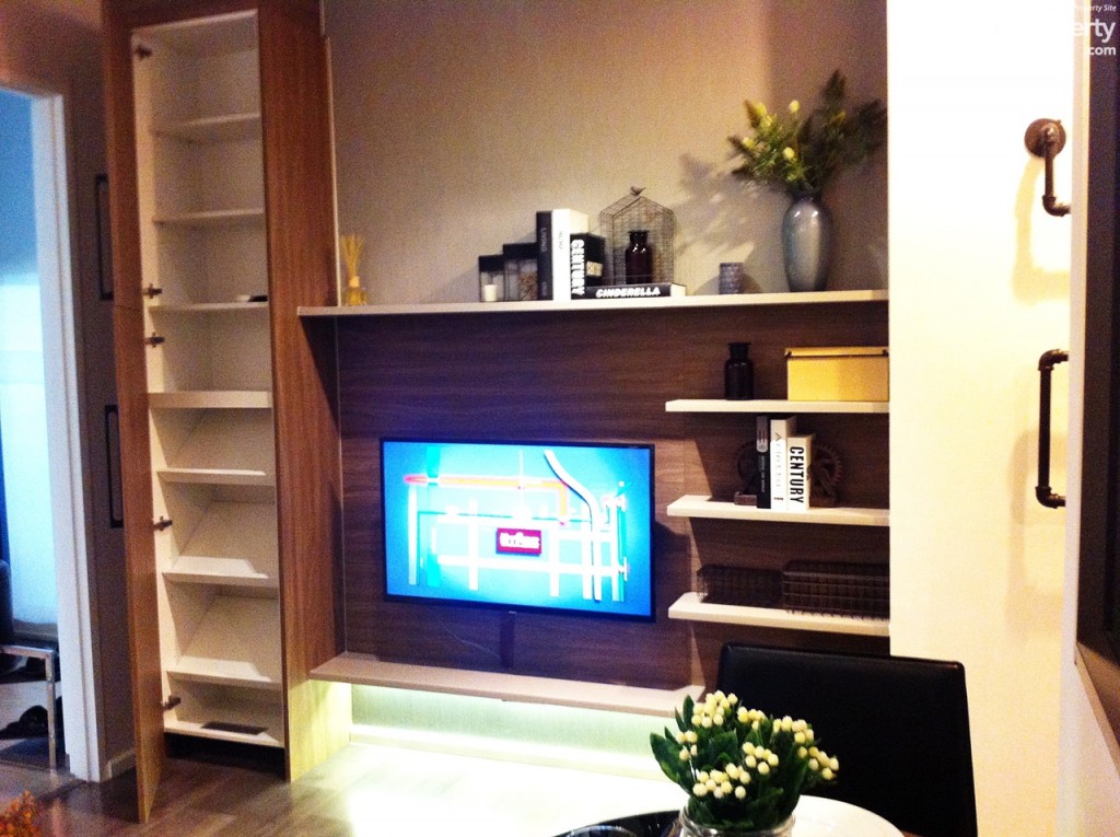 The Stage Taopoon42-015