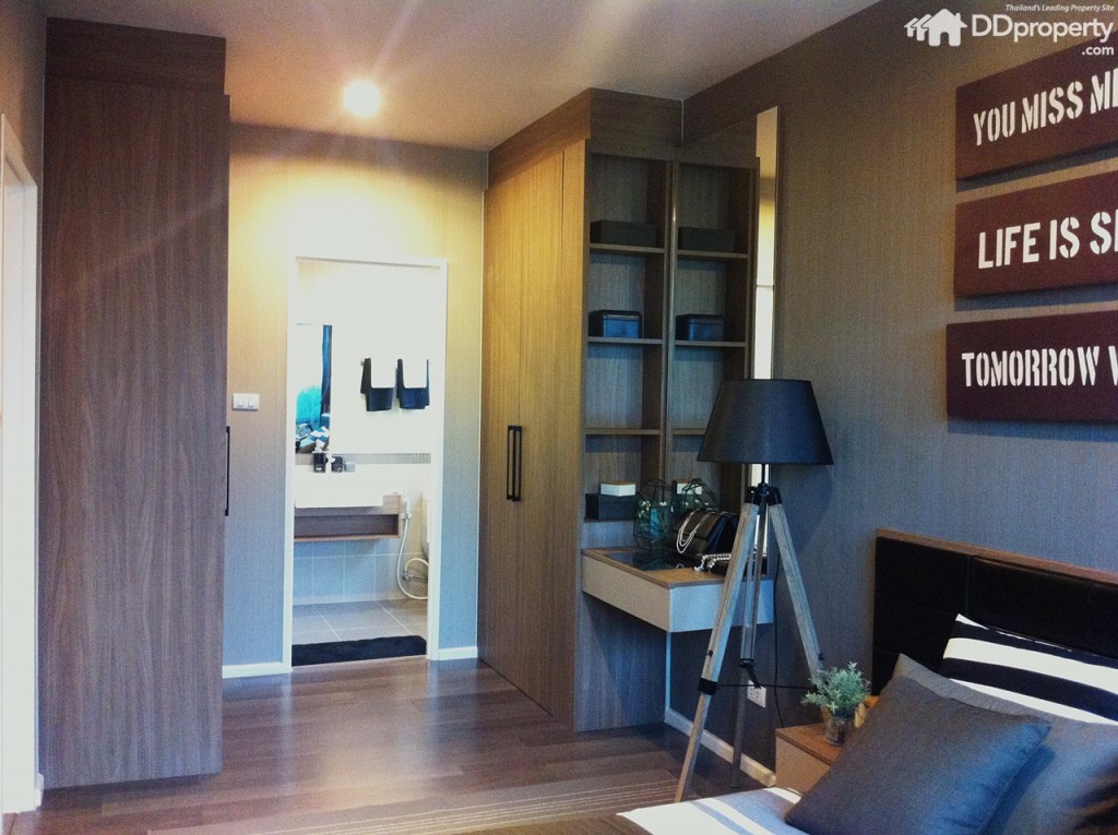 The Stage Taopoon61-034