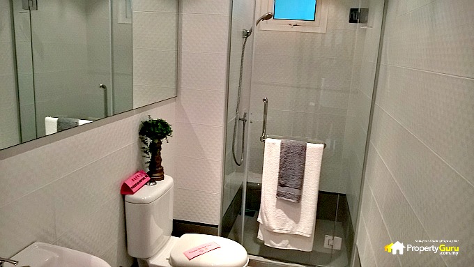 TheSeasons029 Type A Master Bedroom Bathroom