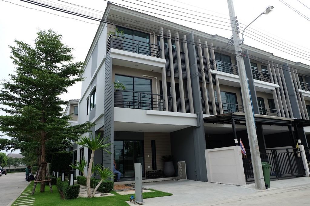 Workplace DDpropertyDSCF0290-092