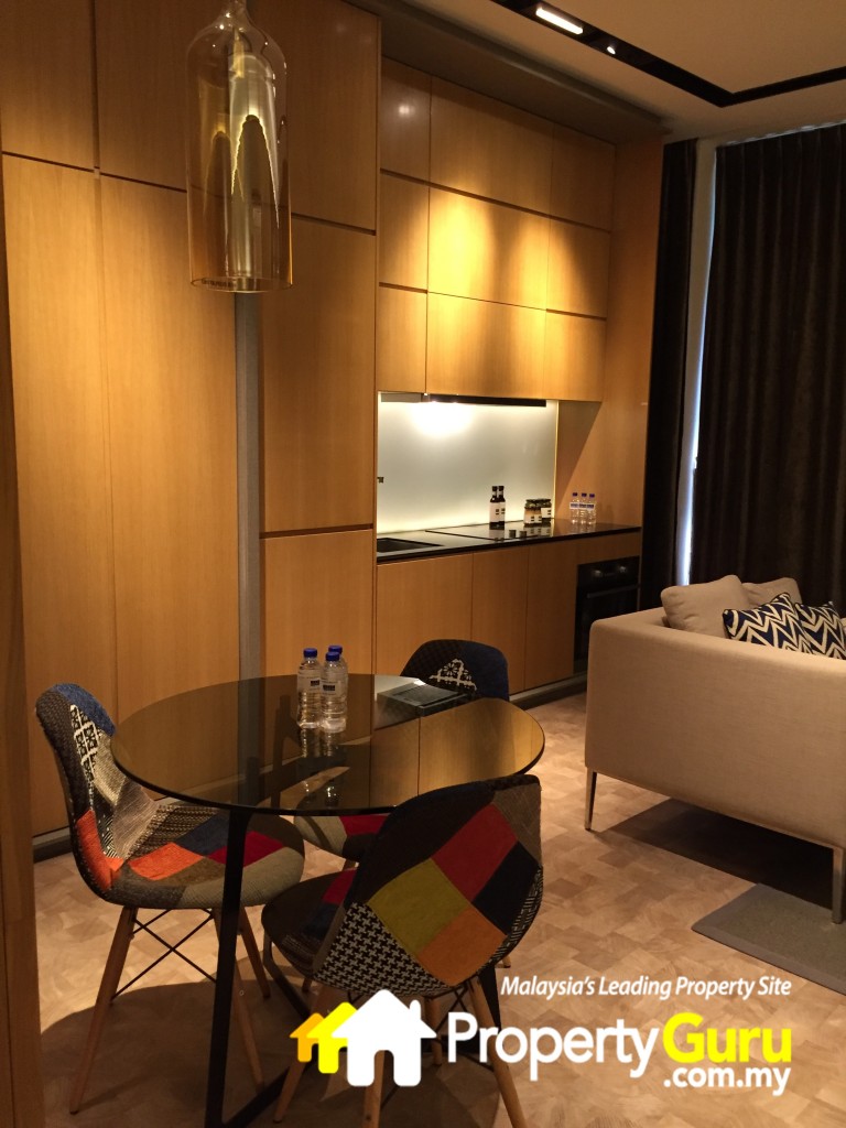 expressionzIMG_1084ex15